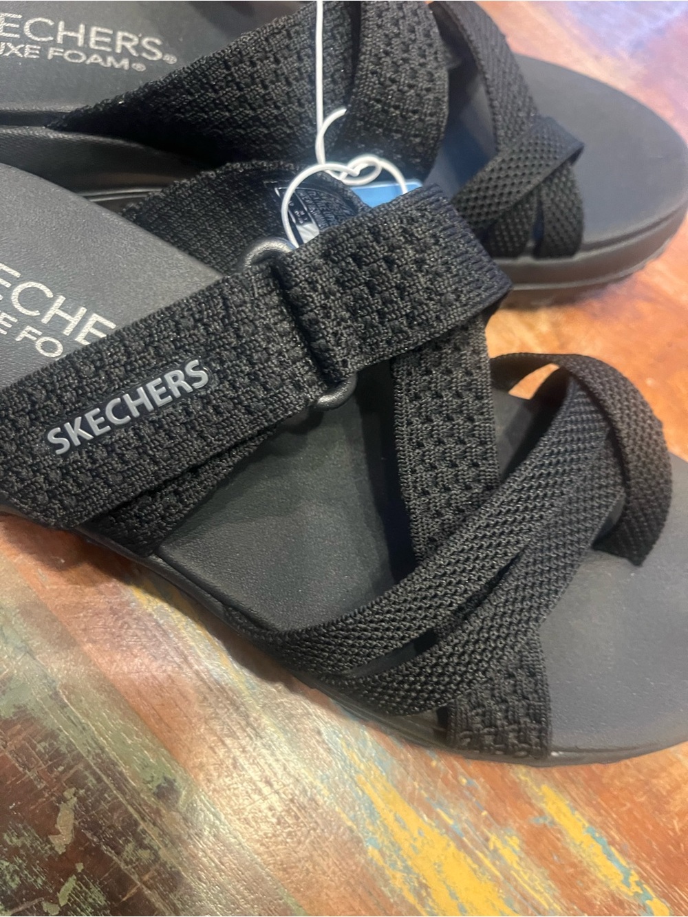 NWT Skechers Women’s Flip Flops - Picture 3 of 5